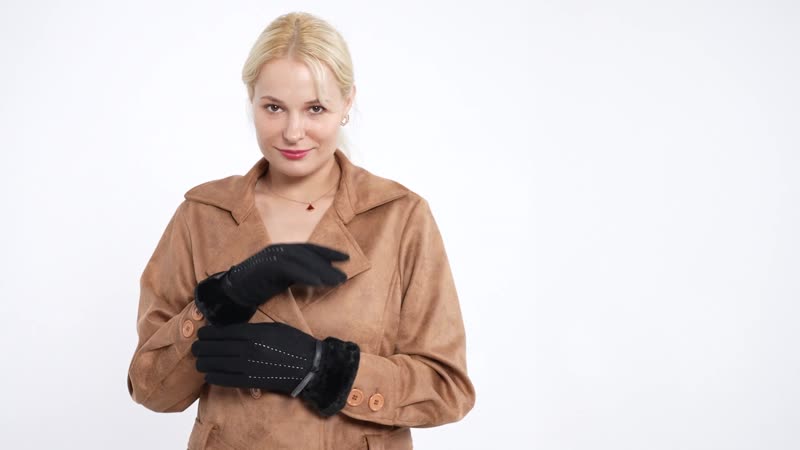 Black 70% Wool and 30% Polyster Winter Gloves with Faux Fur and Touch Screen Function (9"x3.93")
