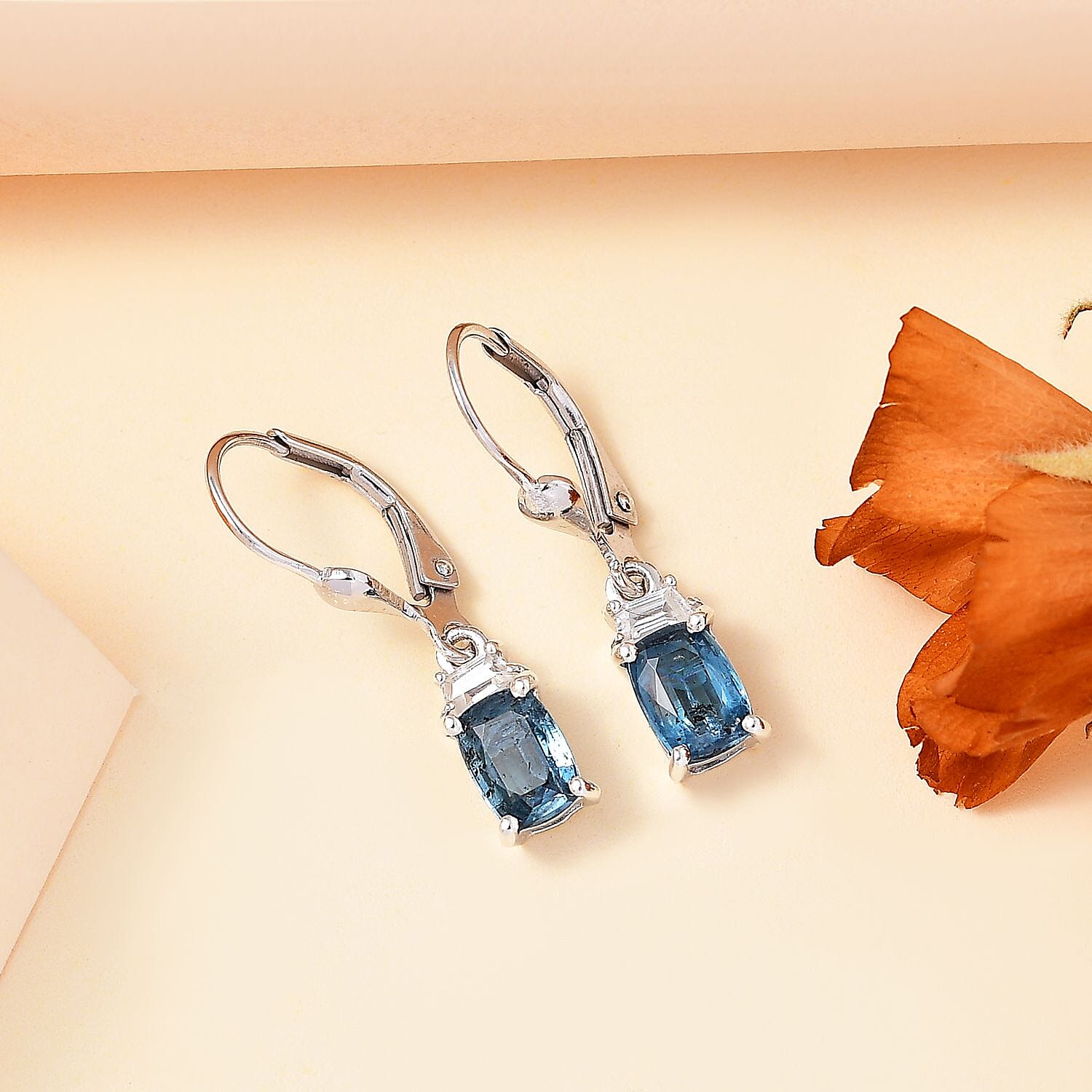 Indigo Kyanite - Product card gallery slide 2 (9432260083967)