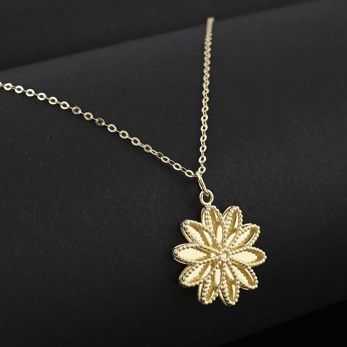 Italian 14mm Grande Flower Necklace in 10K Yellow Gold 1.60 Grams 18 Inches image number 1