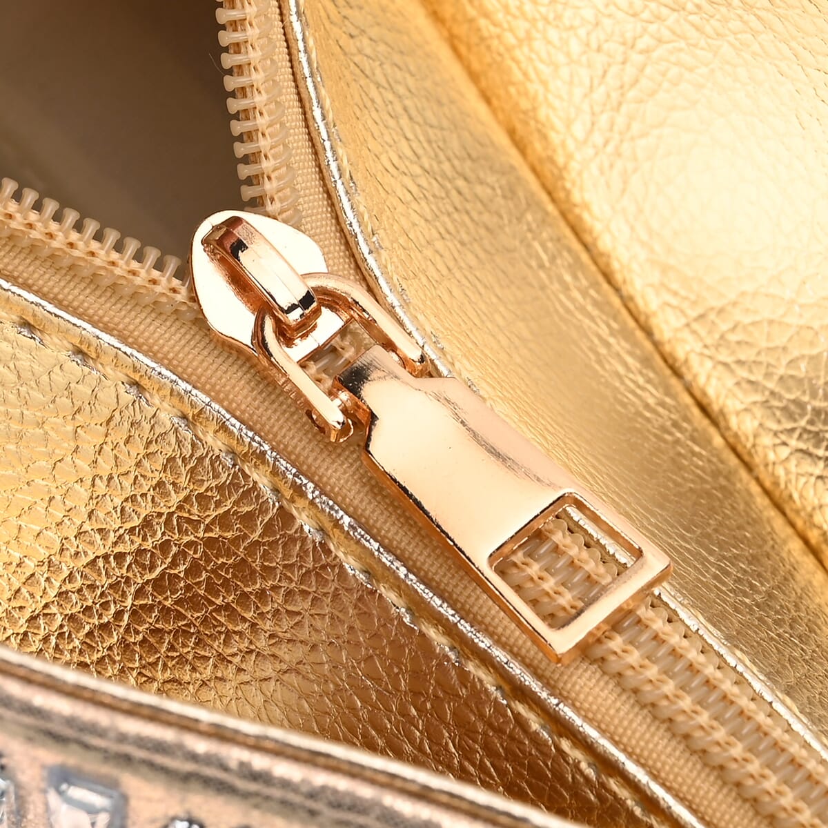 Gold Fashionable Spacious Crystal Tote Bag image number 5