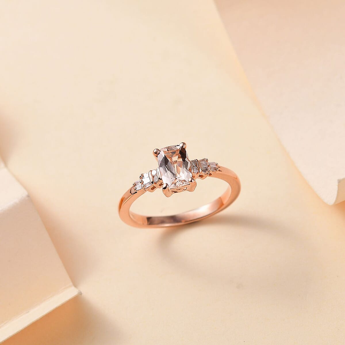 Premium Marropino Morganite and Diamond 0.90 ctw Ballerina Ring in 18K Vermeil Rose Gold Over Sterling Silver (Size 8.0) image number 1