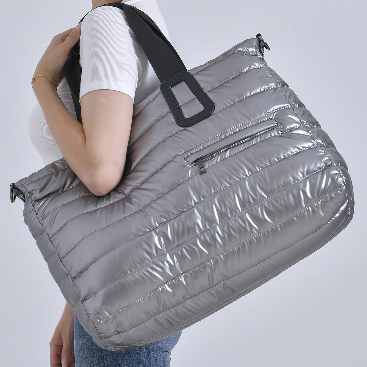 Gray Puffer Quilted Tote Bag with Handle Drop image number 2