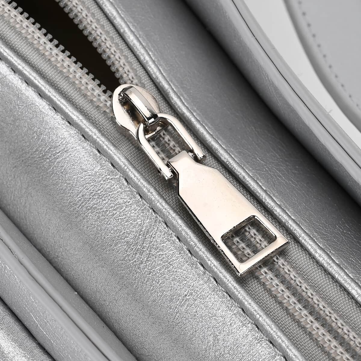 Silver Multi-Pocket Faux Leather Crossbody Bag with Adjustable Shoulder Strap image number 5