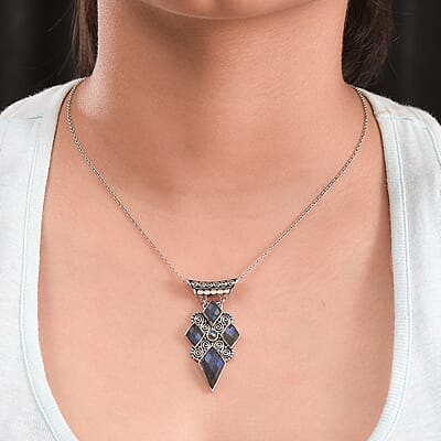 Sajen Silver Malagasy Labradorite 11.00 ctw Pendant in Rhodium Over Sterling Silver