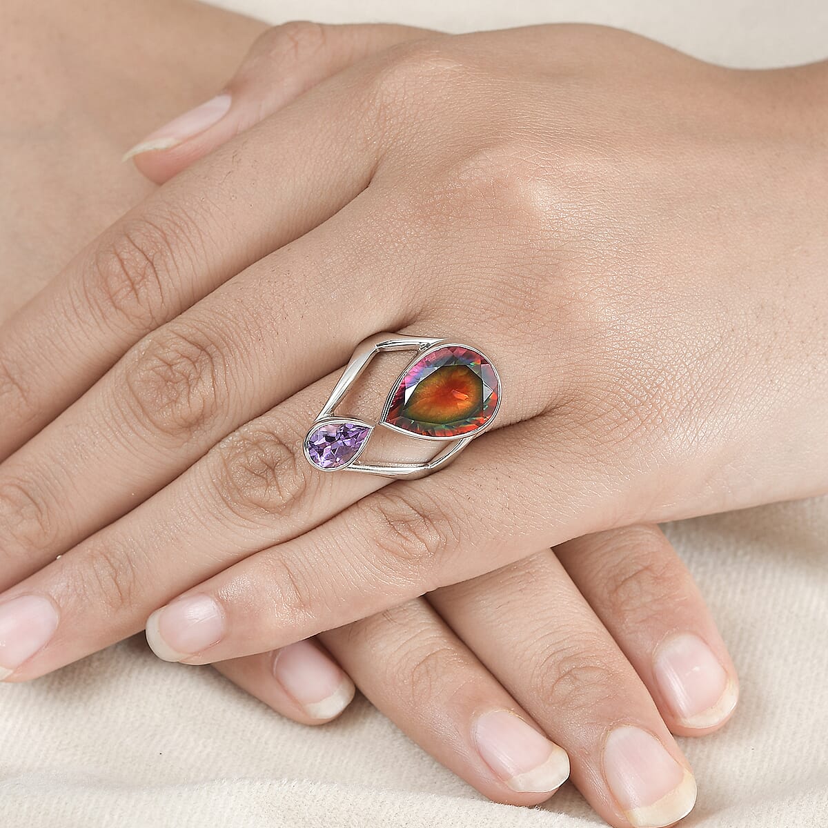 Sajen Silver Celestial Starlight Quartz Doublet and African Amethyst 9.65 ctw Ring in Rhodium Over Sterling Silver (Size 7.0) image number 2