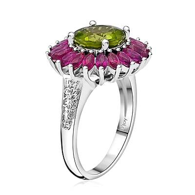 Hebei Peridot and Orissa Rhodolite Garnet 5.25 ctw Scarlet Star Ring in Rhodium Over Sterling Silver (Size 10.0)