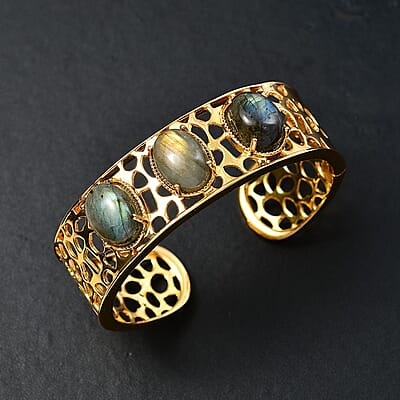 Malagasy Labradorite 31.00 ctw Cuff Bracelet in 14K YG Over Copper with Magnet (6.50 In) 
