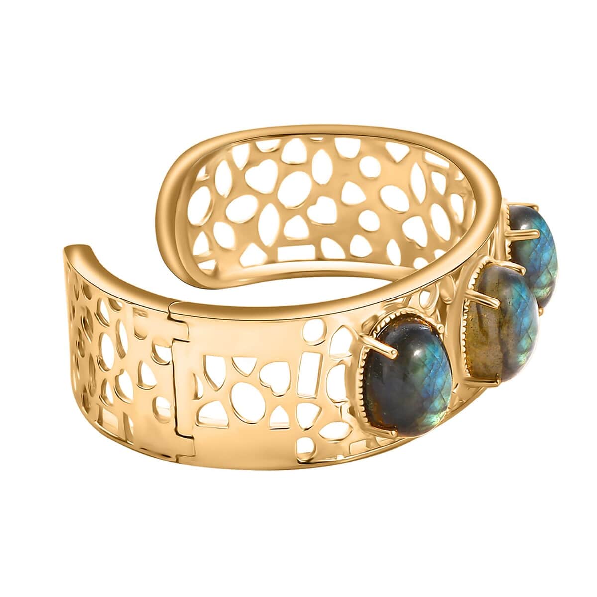 Malagasy Labradorite 31.00 ctw Cuff Bracelet in 14K YG Over Copper with Magnet (6.50 In)  image number 3