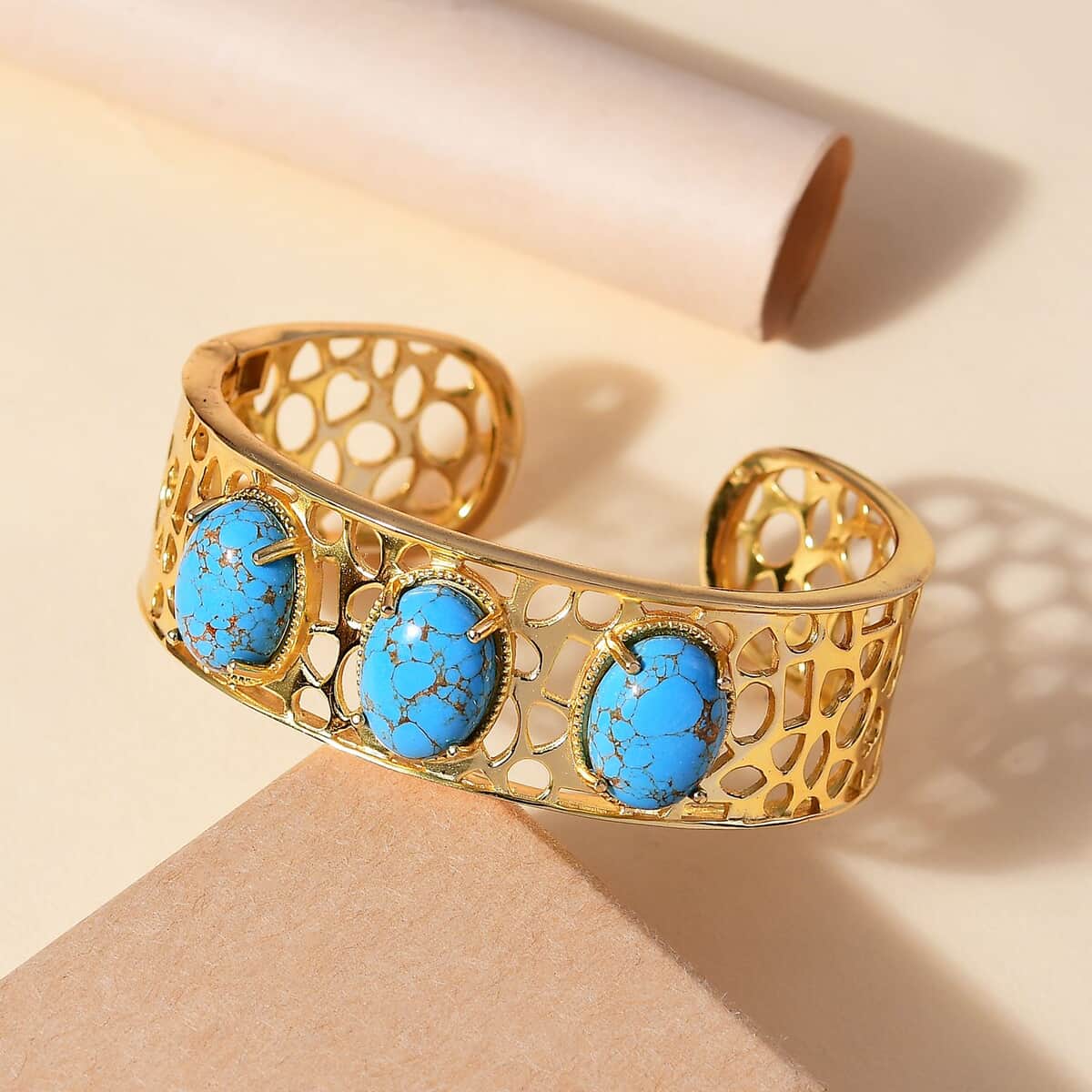 Mojave Blue Turquoise  25.85 ctw Cuff Bracelet in 14K YG Over Copper with Magnet (6.50 In) image number 1