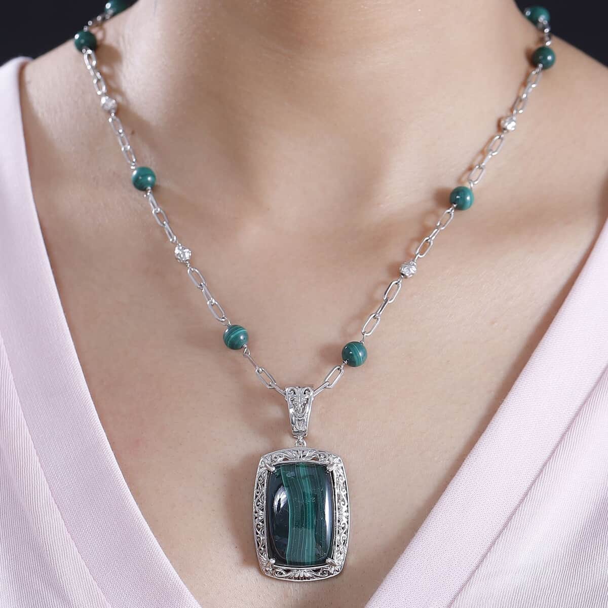 African Malachite 69.80 ctw Necklace in Platinum Over Copper with Magnet 18-20 Inches image number 2