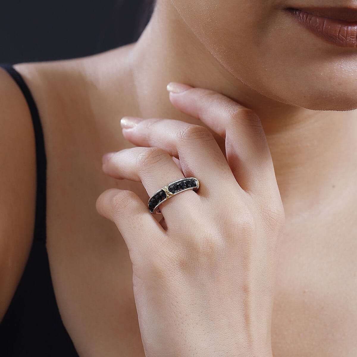 Karis Thai Black Spinel 5.90 ctw XOXO Band Ring in 18K YG Plated and Platinum Bond (Size 7.0) image number 2