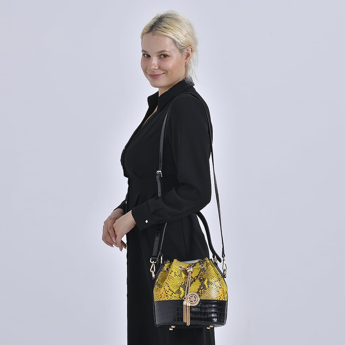 Italy Retro Noble Collection Yellow Snake Print Genuine Leather Bucket Bag (8.3"X5.5"x8.8") with Shoulder Strap 51" image number 1