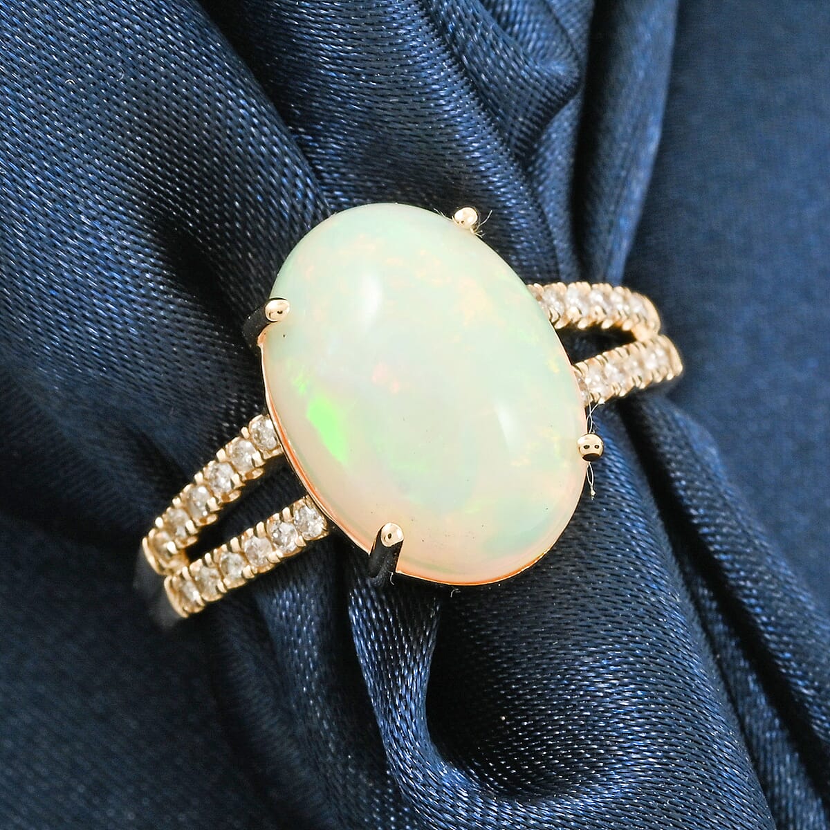 Certified & Appraised Luxoro AAA Ethiopian Welo Opal and G-H I2 Diamond 4.80 ctw Ring in 14K Yellow Gold (Size 9.0) 4 Grams image number 1