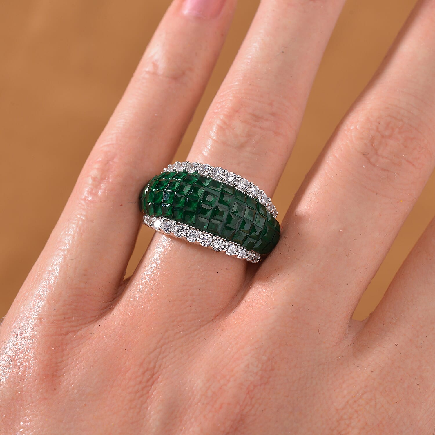 Simulated Green Diamond / 6 - Product card gallery slide 2 (9432279679231)