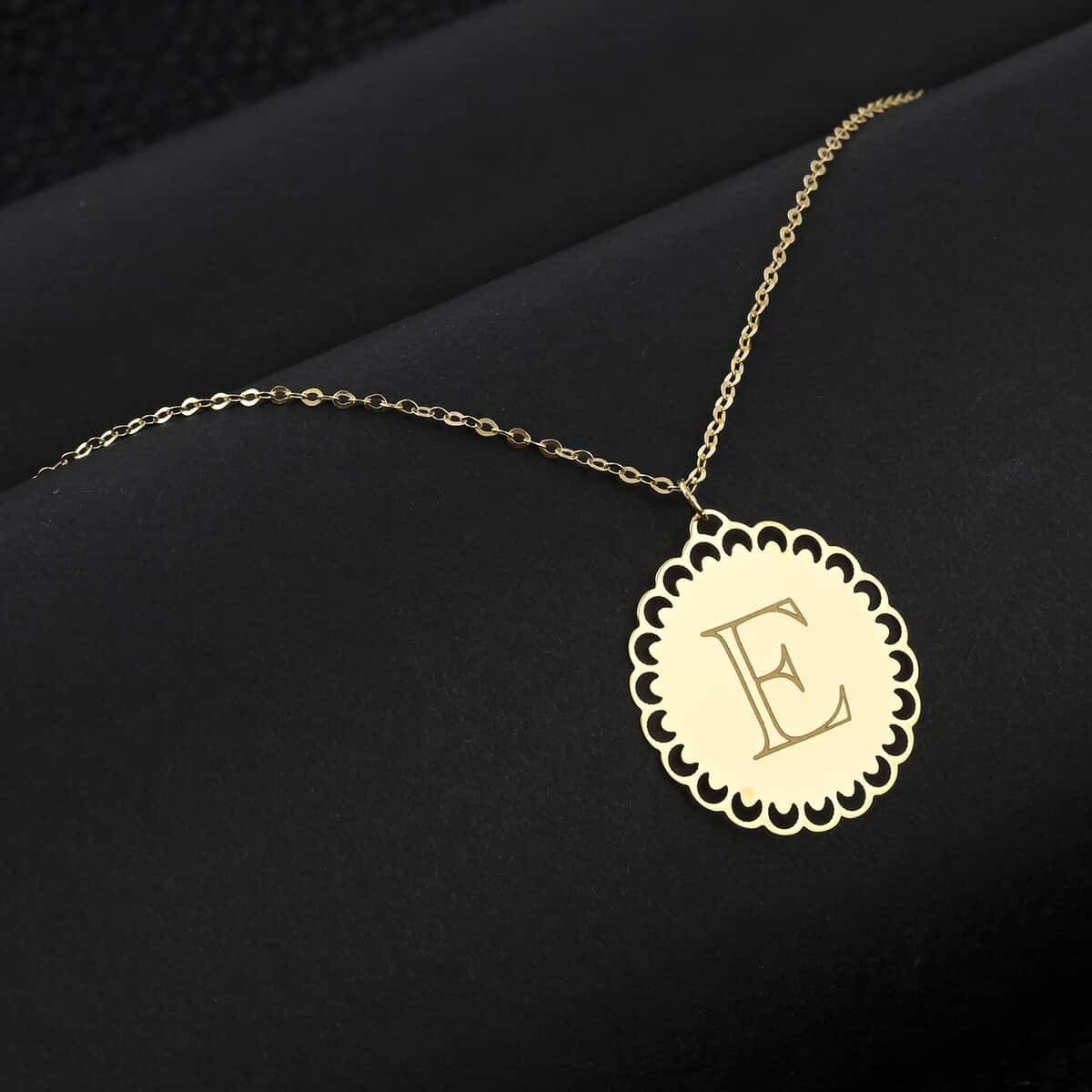 Italian Initials E Necklace in 10K Yellow Gold 1.50 Grams 18-20 Inches image number 1