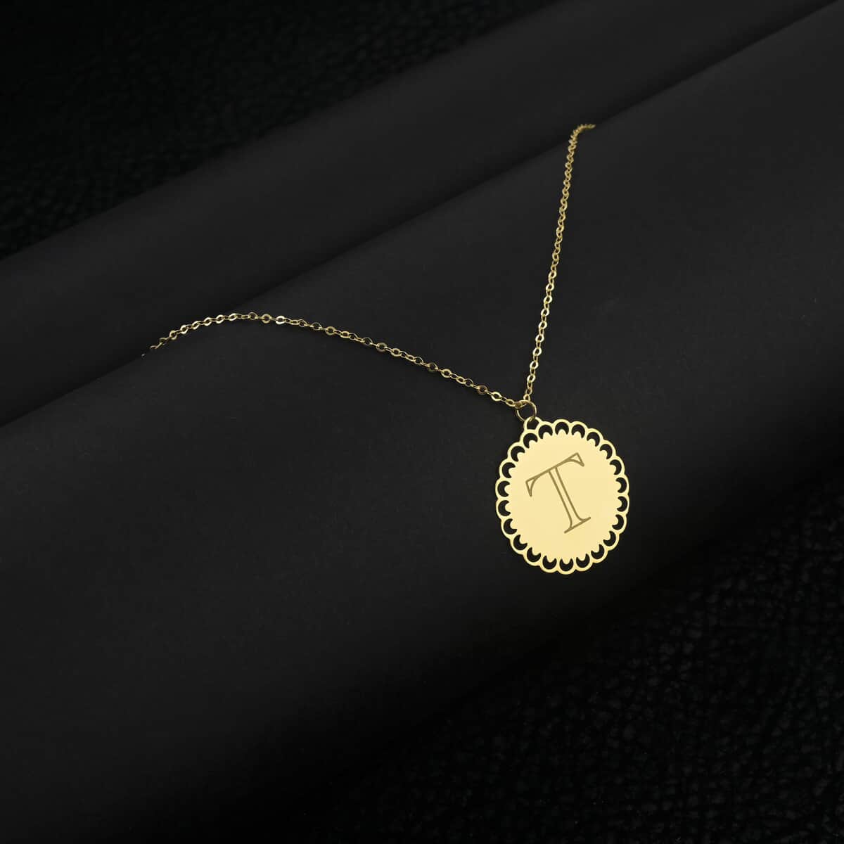 Italian Initials T Necklace in 10K Yellow Gold 1.50 Grams 18-20 Inches image number 1