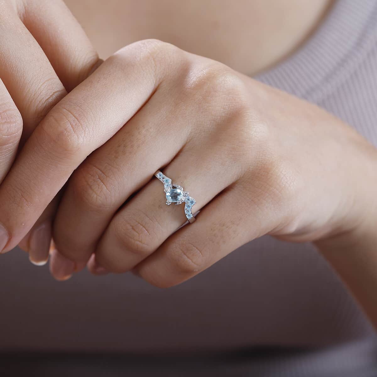 Madagascar Lagoon Apatite and Betroka Blue Apatite 0.50 ctw Sea Turtle Ring in Rhodium Over Sterling Silver (Size 7.0) image number 2