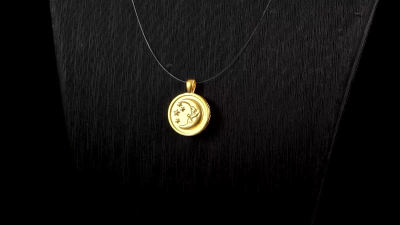 Sun and Moon Pendant without Chain in 10K Yellow Gold 0.65 Grams