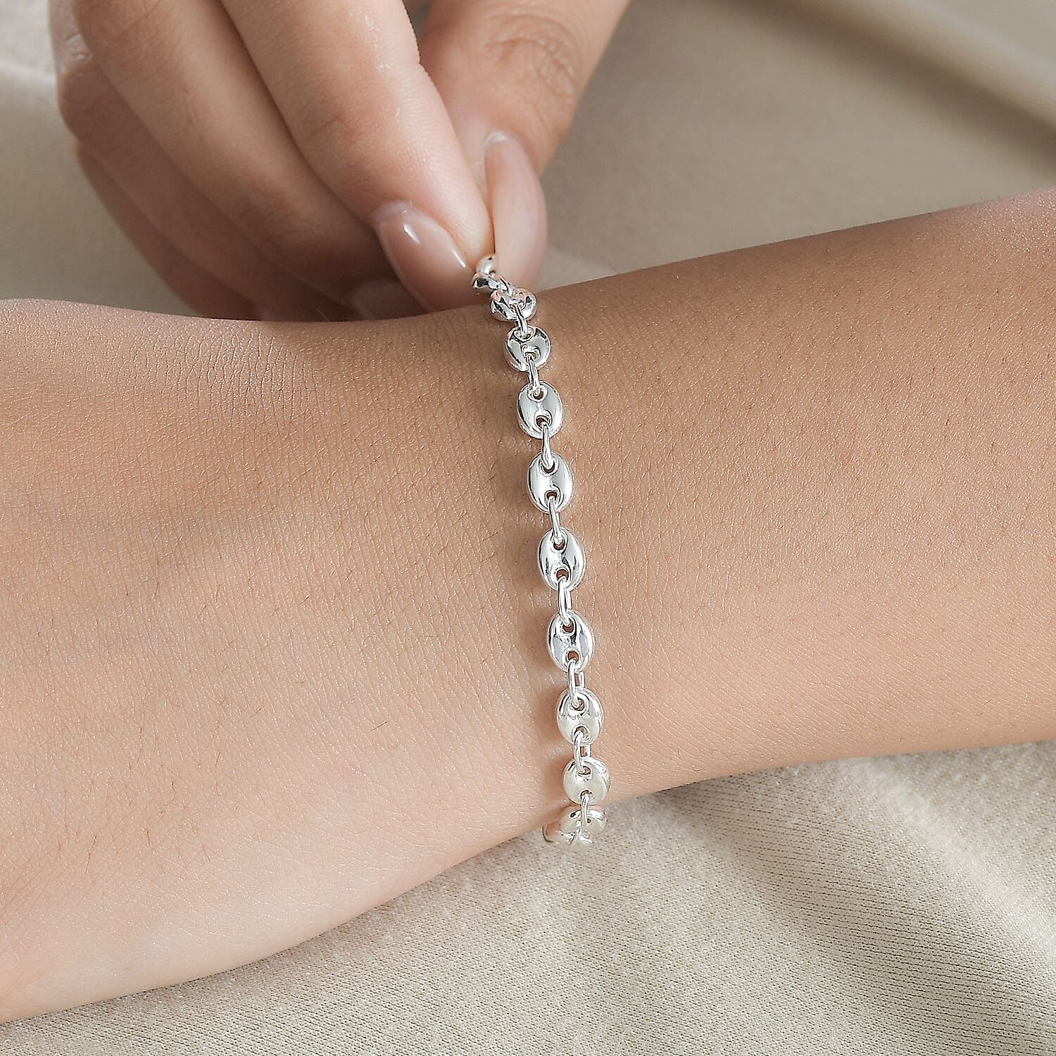 Default Title - Product card gallery slide 3 (10145621442843)