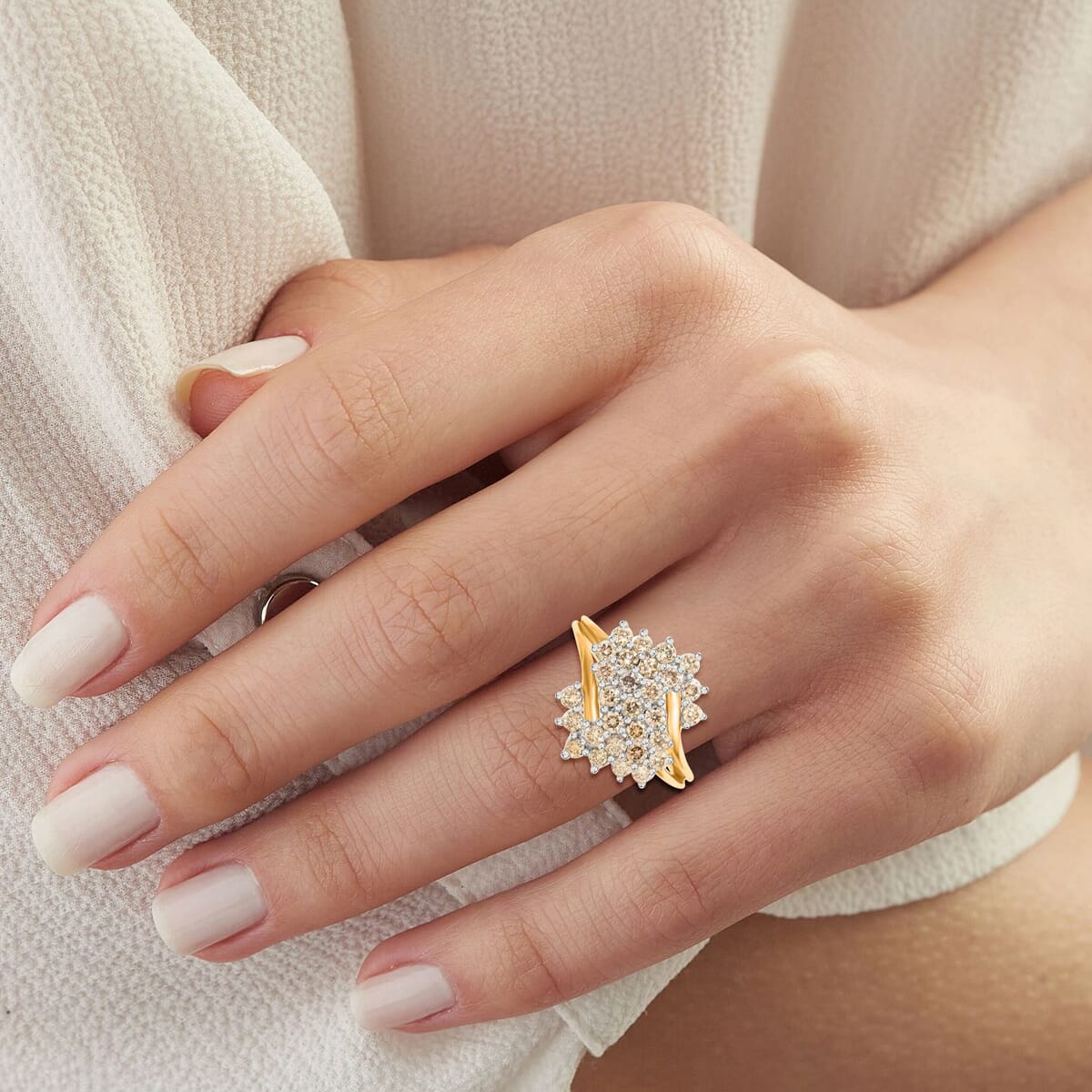 New York Closeout 10K Yellow Gold Diamond Floral Ring (Size 6.0) 1.00 ctw image number 2