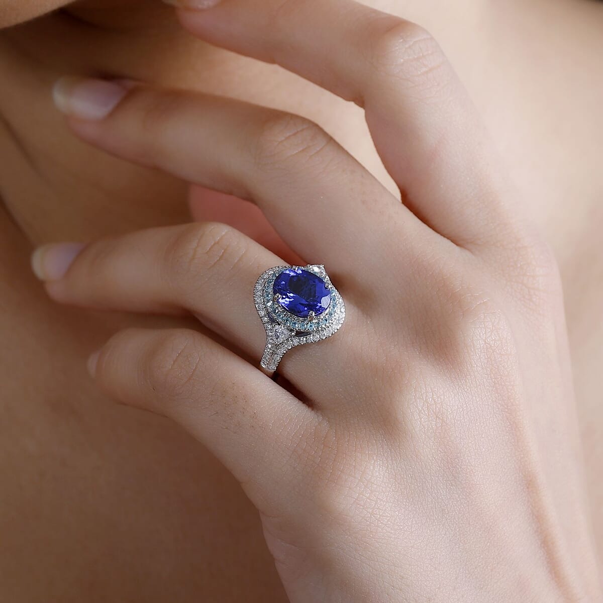 Rhapsody AAAA Tanzanite, Paraiba Tourmaline and E-F VS2 Diamond 3.70 ctw Ring in 950 Platinum (Size 6.0) 8.60 Grams image number 2
