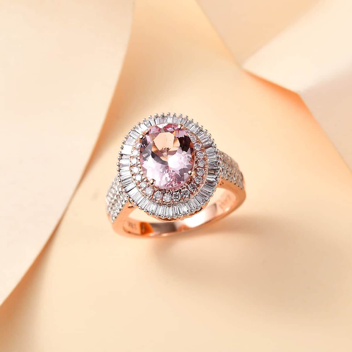 Certified & Appraised Iliana AAAA Pink Morganite, SI Natural Pink and White Diamond 2.67 ctw Ring in 18K Rose Gold (Size 6.0) 6.20 Grams image number 1