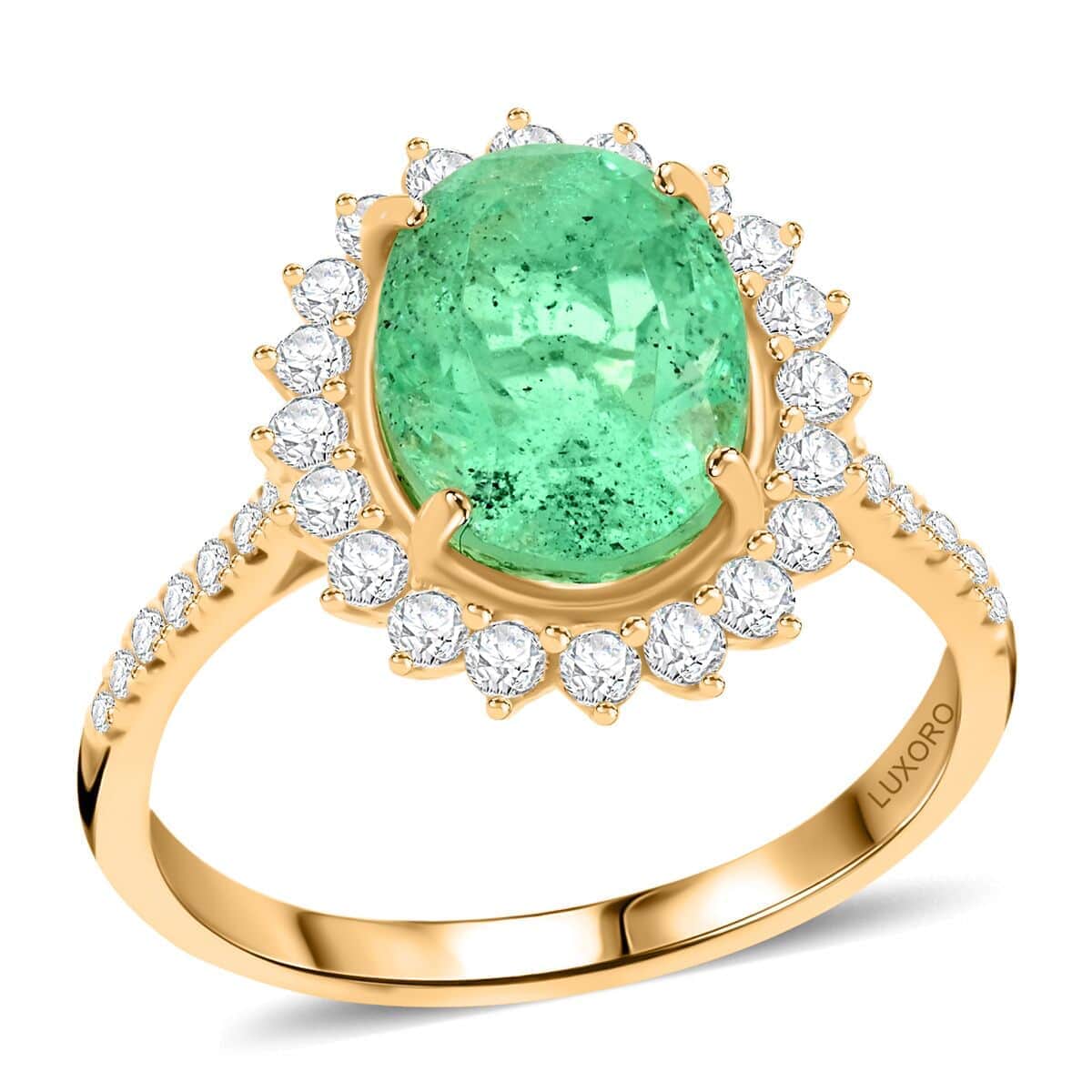 Certified & Appraised Luxoro AAA Boyaca Colombian Emerald and I2 Diamond 3.85 ctw Ring in 14K Yellow Gold (Size 7.0) image number 0