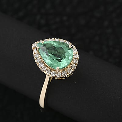 Certified & Appraised Luxoro AAA Boyaca Colombian Emerald and I2 Diamond 2.35 ctw Ring in 14K Yellow Gold (Size 10.0)