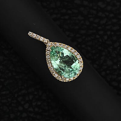 Certified & Appraised Luxoro AAA Boyaca Colombian Emerald and I2 Diamond 3.60 ctw Pendant in 14K Yellow Gold 