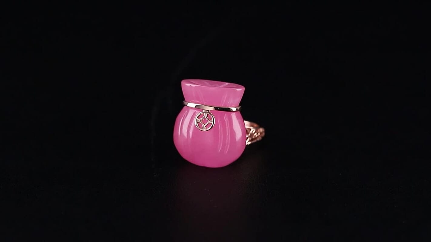 Green Jade Carved Tied Money Bag Ring in 18K Vermeil YG Over Sterling Silver (Size 10.0) 42.00 ctw