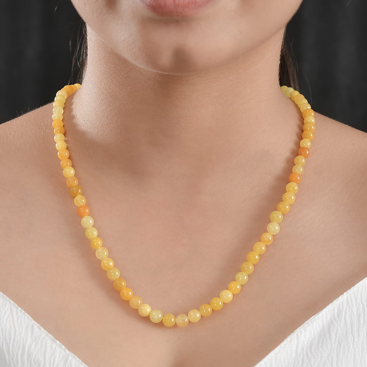Yellow Jade (D) 145.00 ctw Beaded Necklace in Stainless Steel 20 Inches image number 2