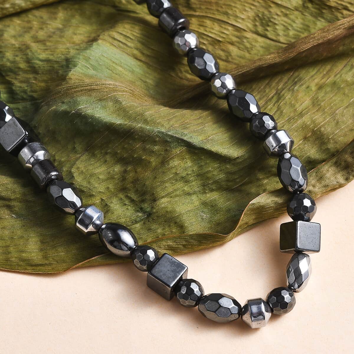 Karis Hematite 150.00 ctw Necklace in Platinum Bond 20 Inches image number 1