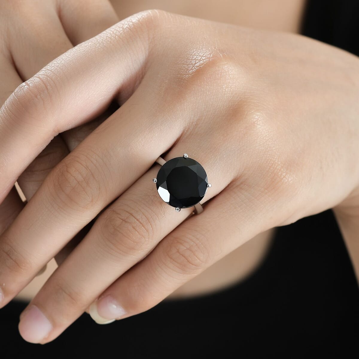 Thai Black Spinel 11.20 ctw Solitaire Ring in Stainless Steel (Size 5.0) image number 2