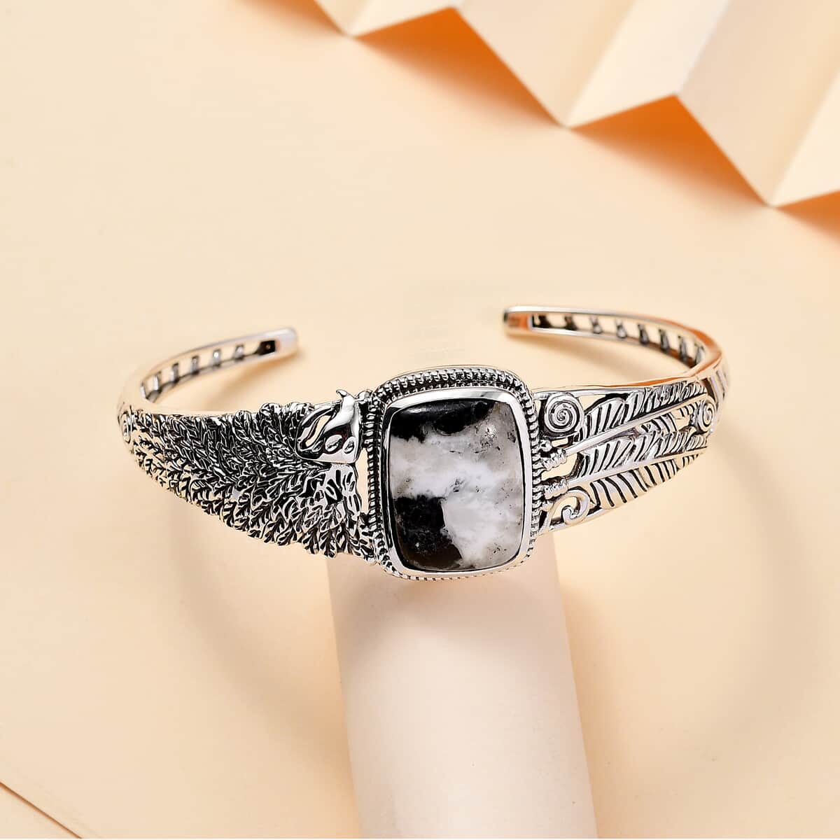 Artisan Crafted White Buffalo 19.60 ctw Eagle and Feather Cuff Bracelet in Black Oxidized Sterling Silver (7.25 In) image number 1