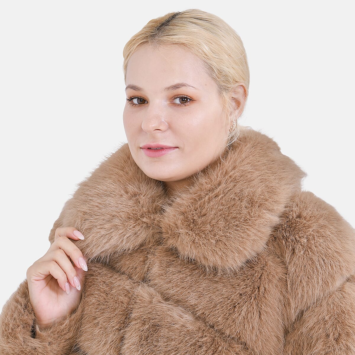 Tamsy Taupe Luxe Embossed Faux Fur Crop Jacket - (One Size S-L) image number 4