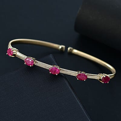 Luxoro Premium Montepuez Ruby 3.00 ctw Cuff Bracelet in 10K Yellow Gold (7.25 In)