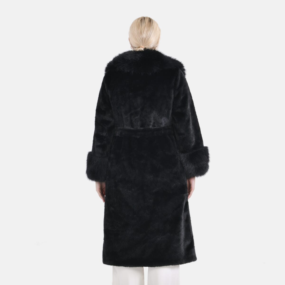 Tamsy Black Luxe Faux Fur Trench Coat with Pockets- One Size L-XL image number 1