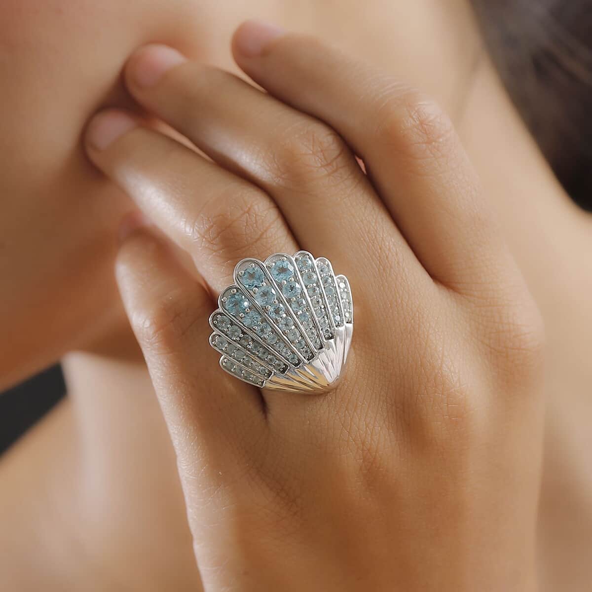 Doorbuster Premium Betroka Blue Apatite 2.90 ctw Sea-Shell Ring in Rhodium Over Sterling Silver (Size 7.0) image number 2