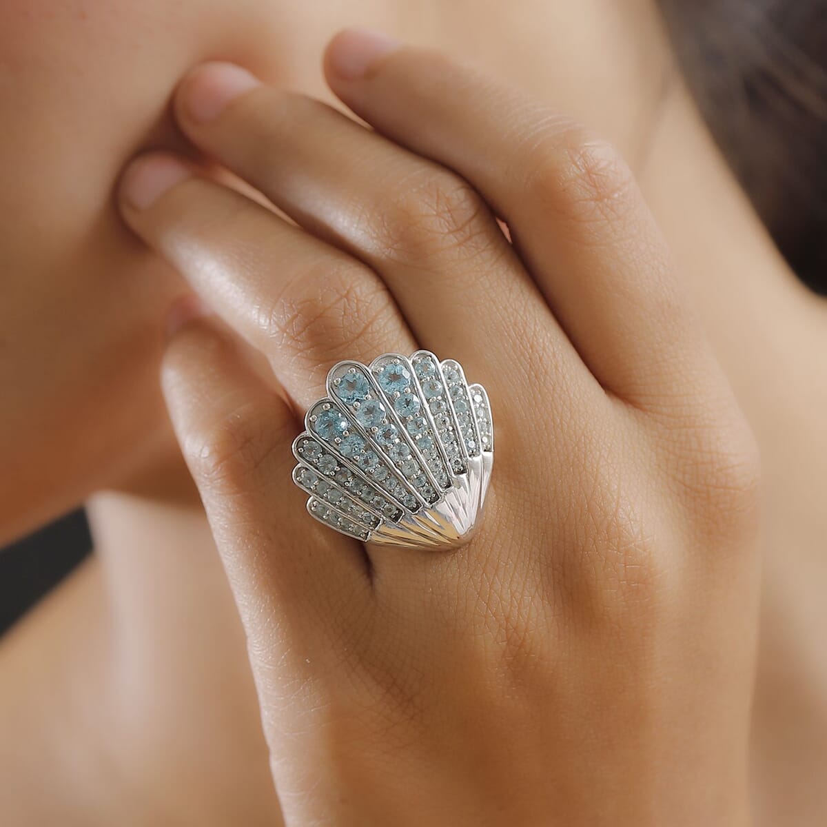 Premium Betroka Blue Apatite 2.90 ctw Sea-Shell Ring in Rhodium Over Sterling Silver (Size 8.0) image number 2