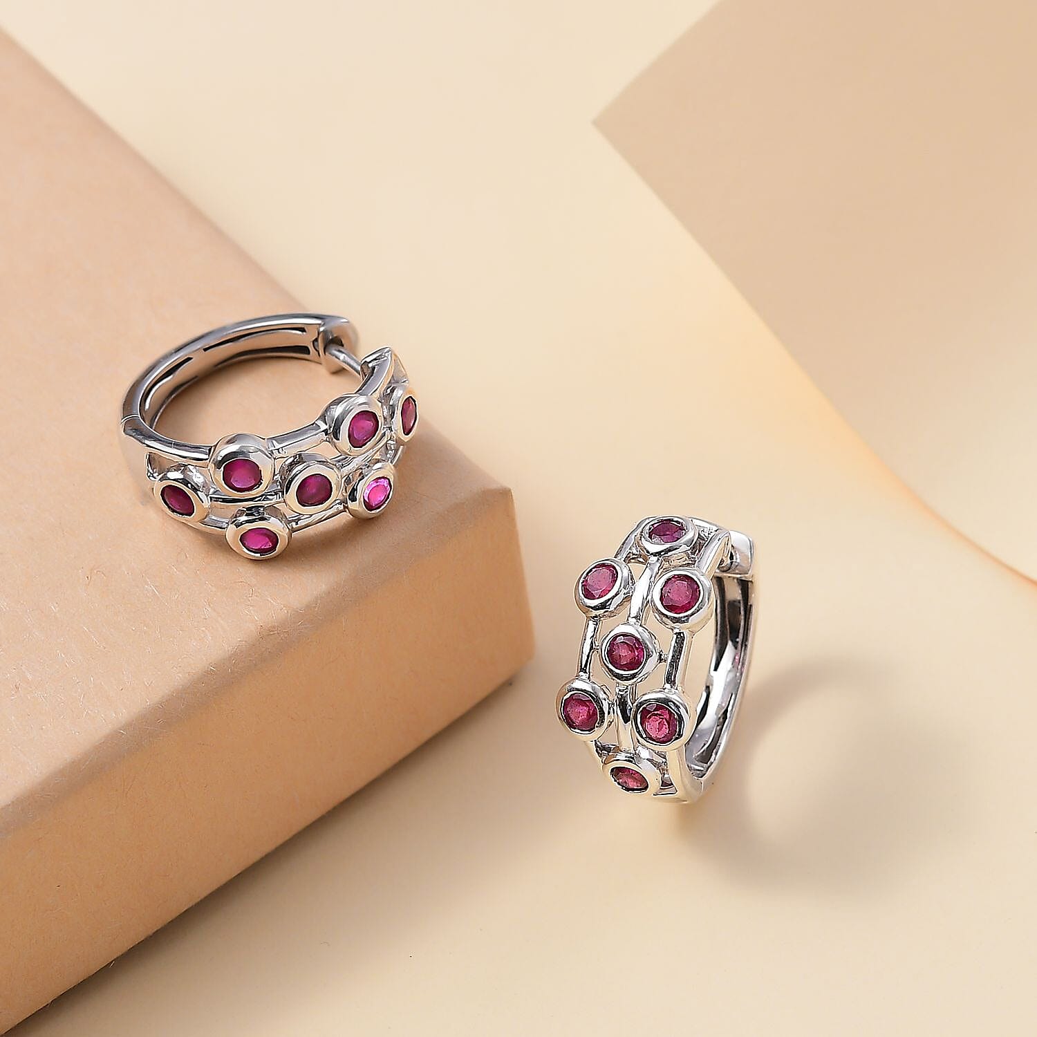 Niassa Ruby - Product card gallery slide 2 (10145561116955)