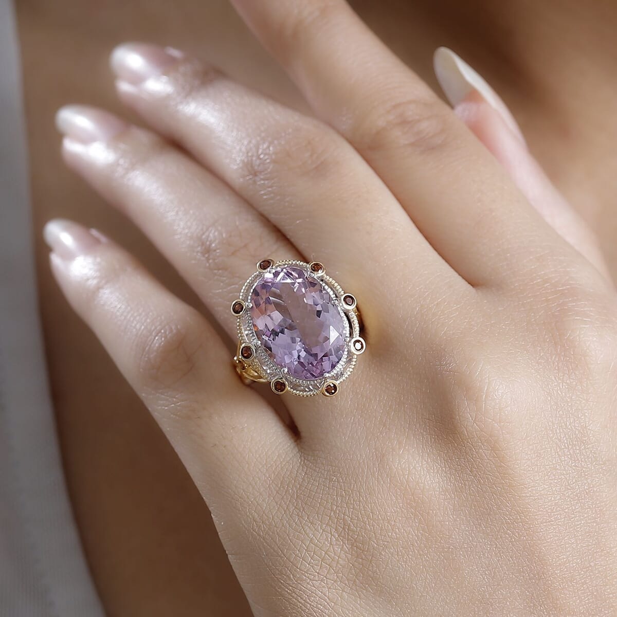 Karis Rose De France Amethyst and Mozambique Garnet 12.40 ctw Ring in 18K YG Plated and Platinum Bond (Size 7.0) image number 2