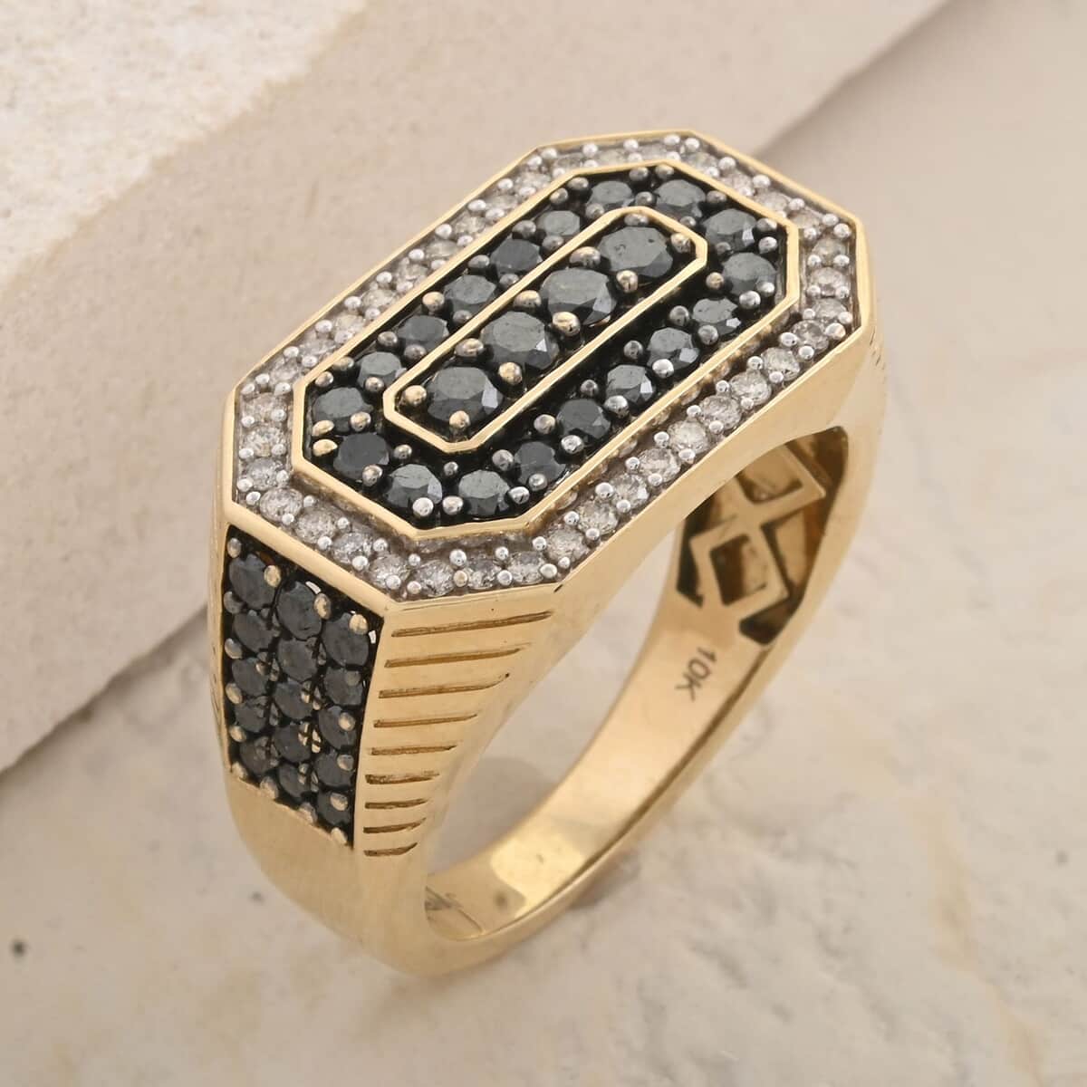 Black and White Diamond I2 2.00 ctw Men's Ring in 10K Yellow Gold (Size 10.0) 7.25 Grams image number 1