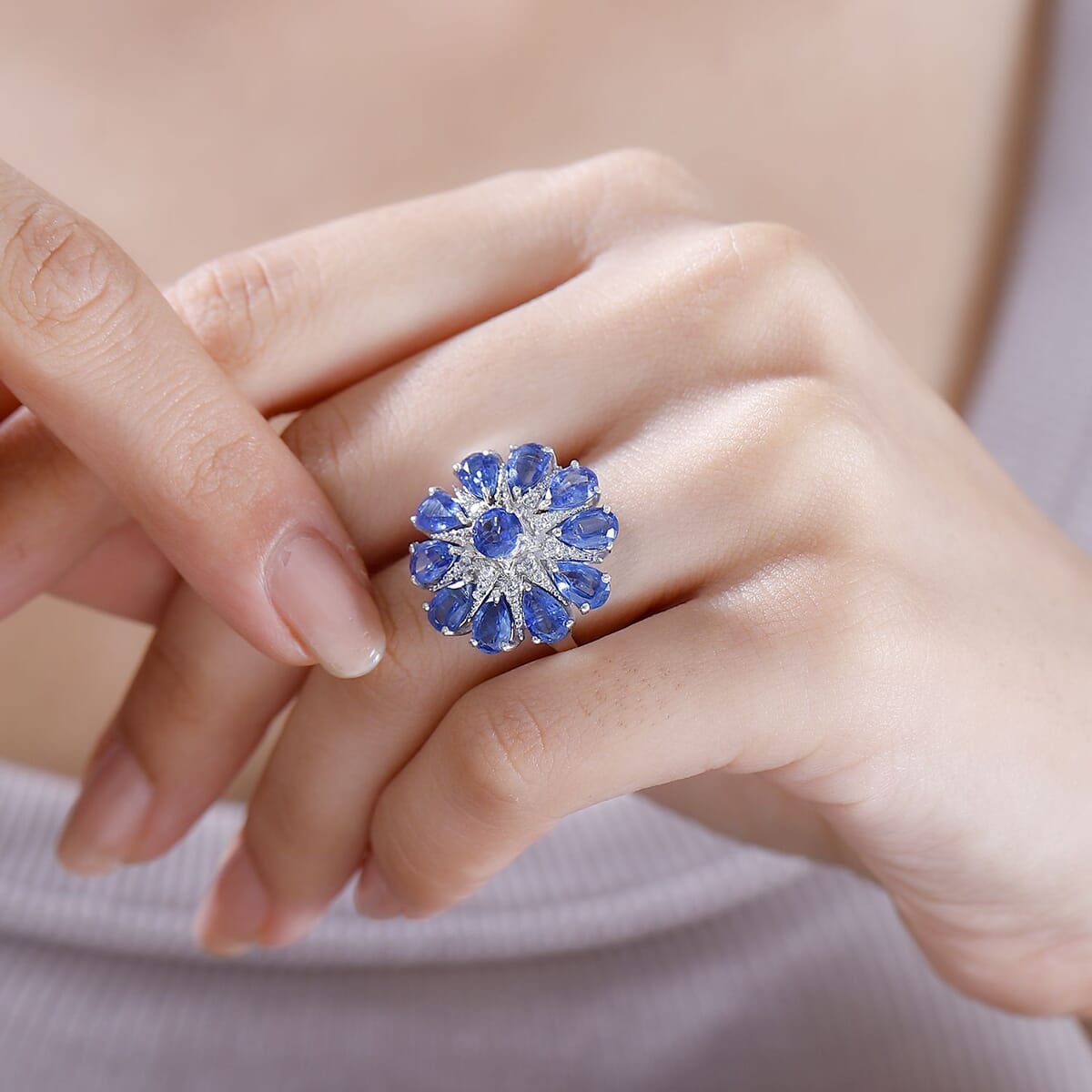 Kashmir Kyanite and White Zircon 6.15 ctw Star Ring in Rhodium Over Sterling Silver (Size 9.0) image number 2
