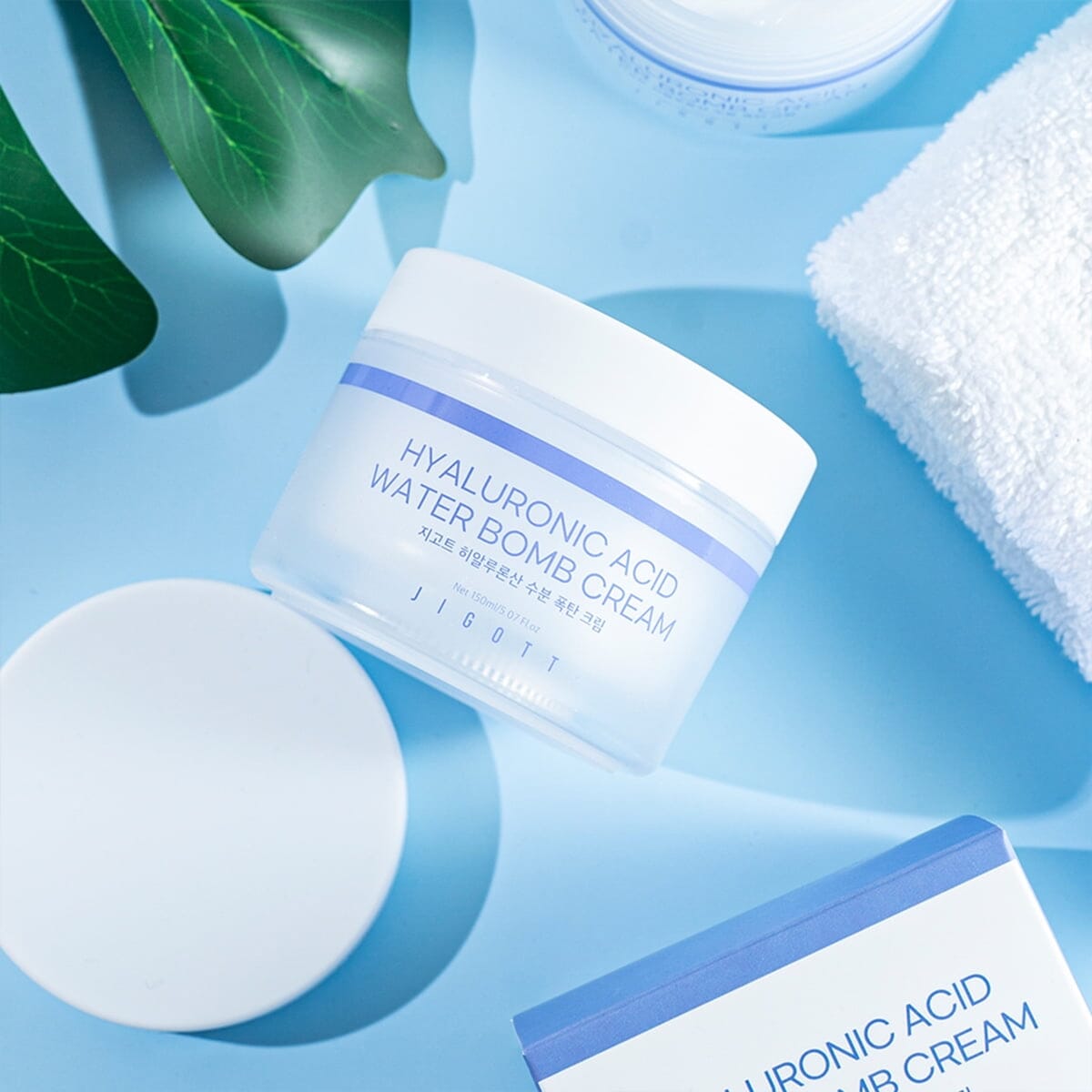 Jigott Hyaluronic Acid Water Bomb Cream image number 5