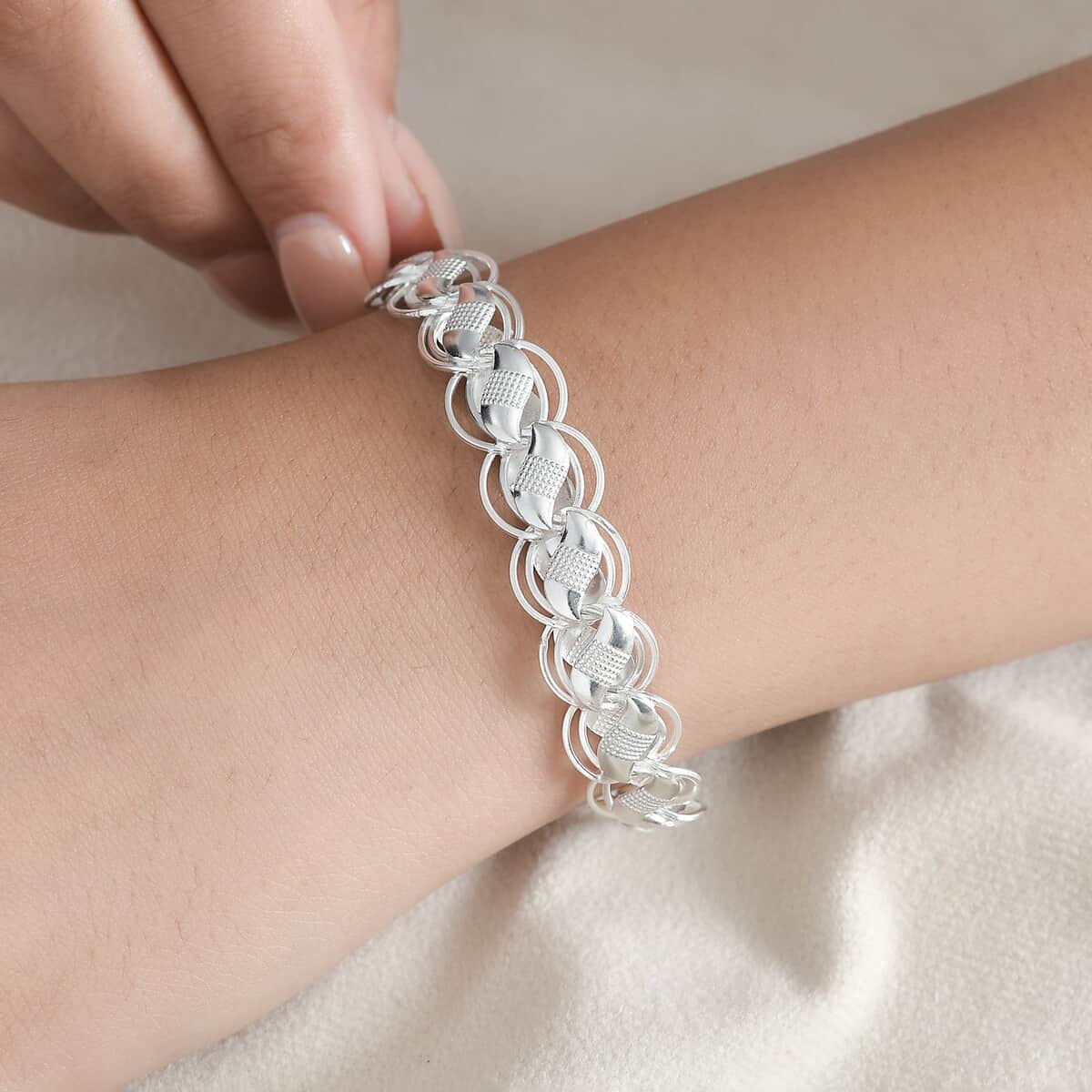 Artisan Crafted Sterling Silver Link Chain Bracelet (7.25 In) 15.75 Grams image number 2