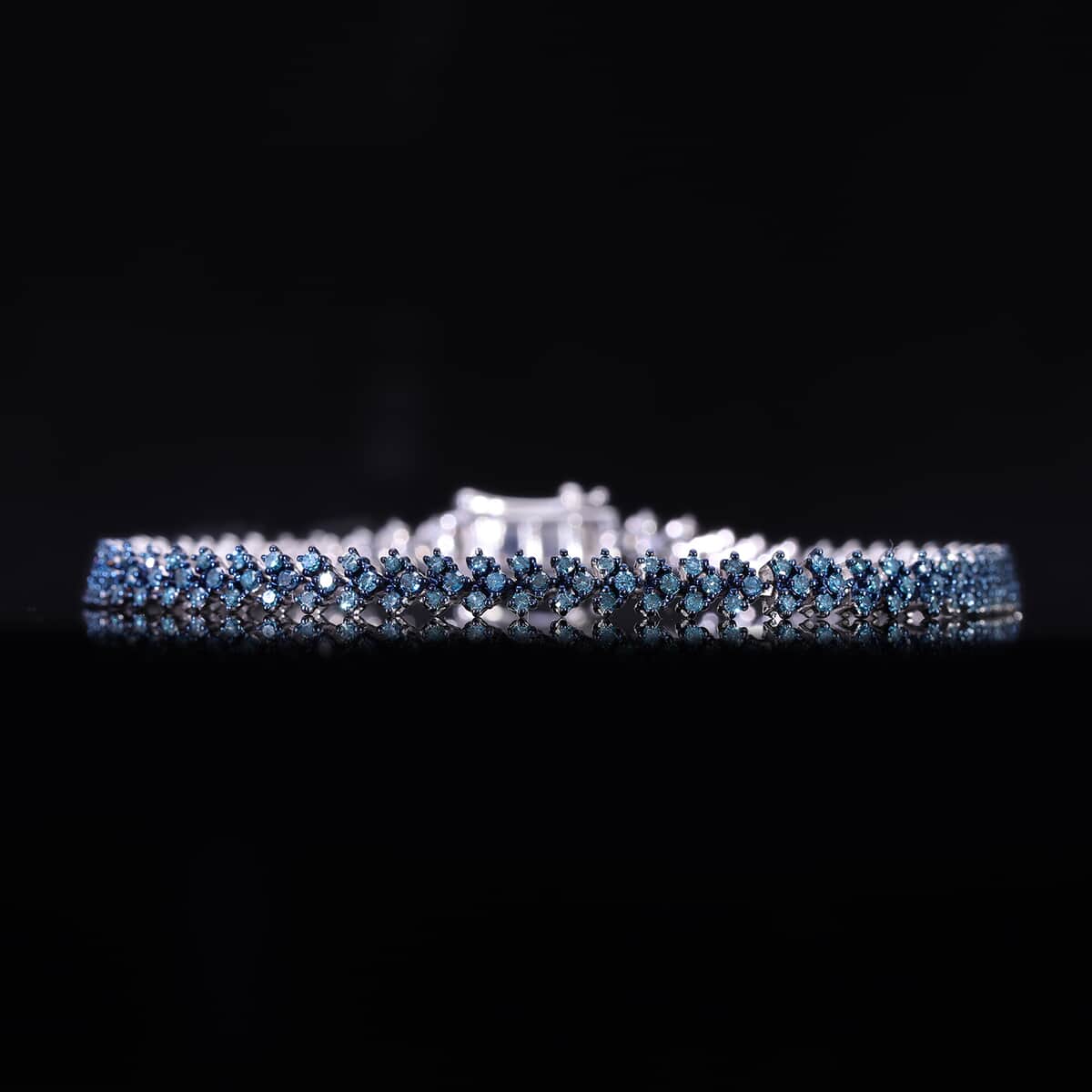 Blue Diamond 2.00 ctw Chevron Link Bracelet in Platinum Over Sterling Sil (7.25 In)  image number 1