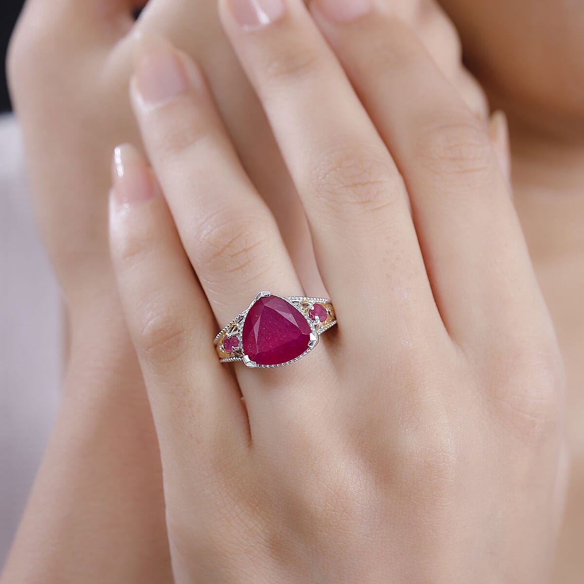 Niassa Ruby (FF) (Trl) Ring in 18K Vermeil YG and Rhodium Over Sterling Silver (Size 6.0) 9.20 ctw image number 2