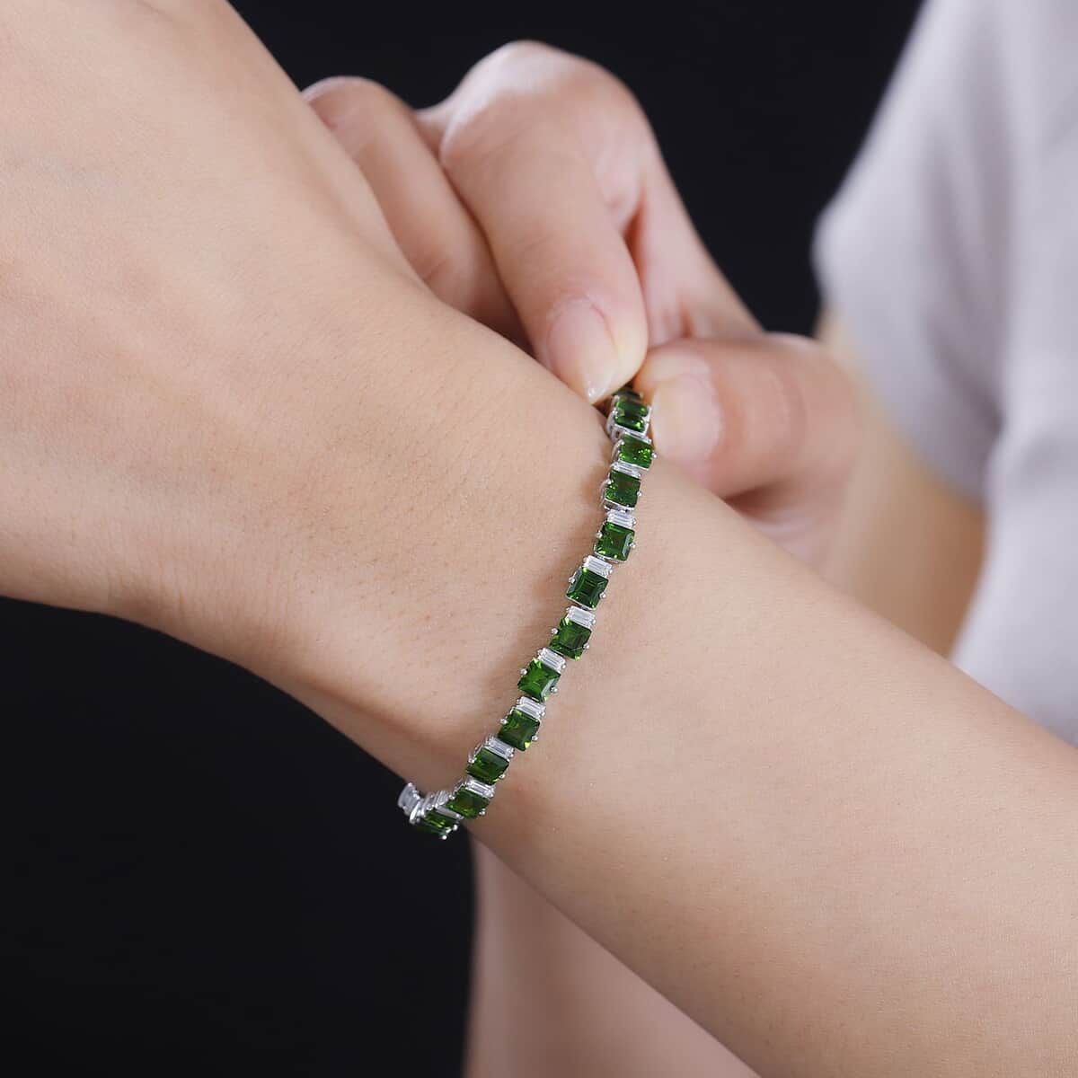 Chrome Diopside and Moissanite 11.90 ctw Sea Waves Bracelet in Rhodium Over Sterling Silver (7.25 In) image number 2