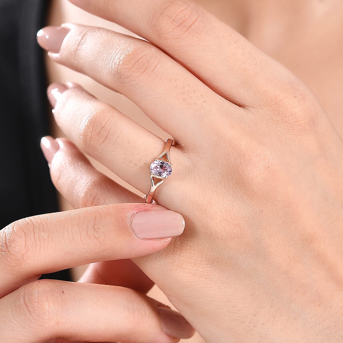 Premium Martha Rocha Kunzite Ring in 18K Vermeil RG Over Sterling Silver (Size 10.0) 0.65 ctw image number 2