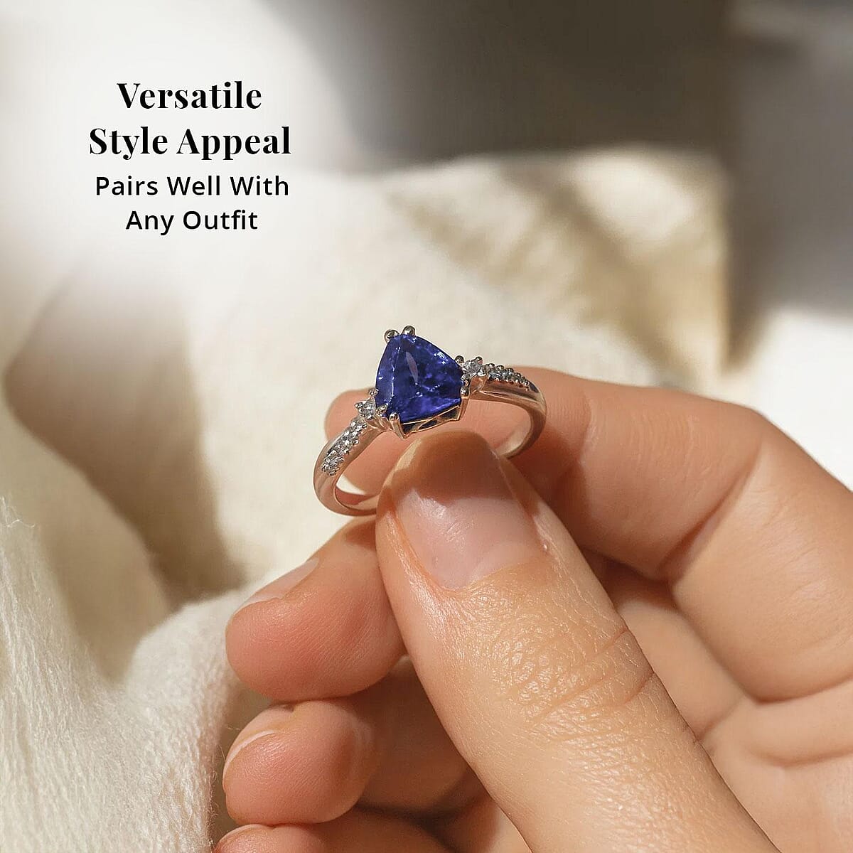 Certified & Appraised Rhapsody AAAA Tanzanite and E-F VS Diamond 1.35 ctw Ring in 950 Platinum (Size 8.5) 5 Grams image number 5
